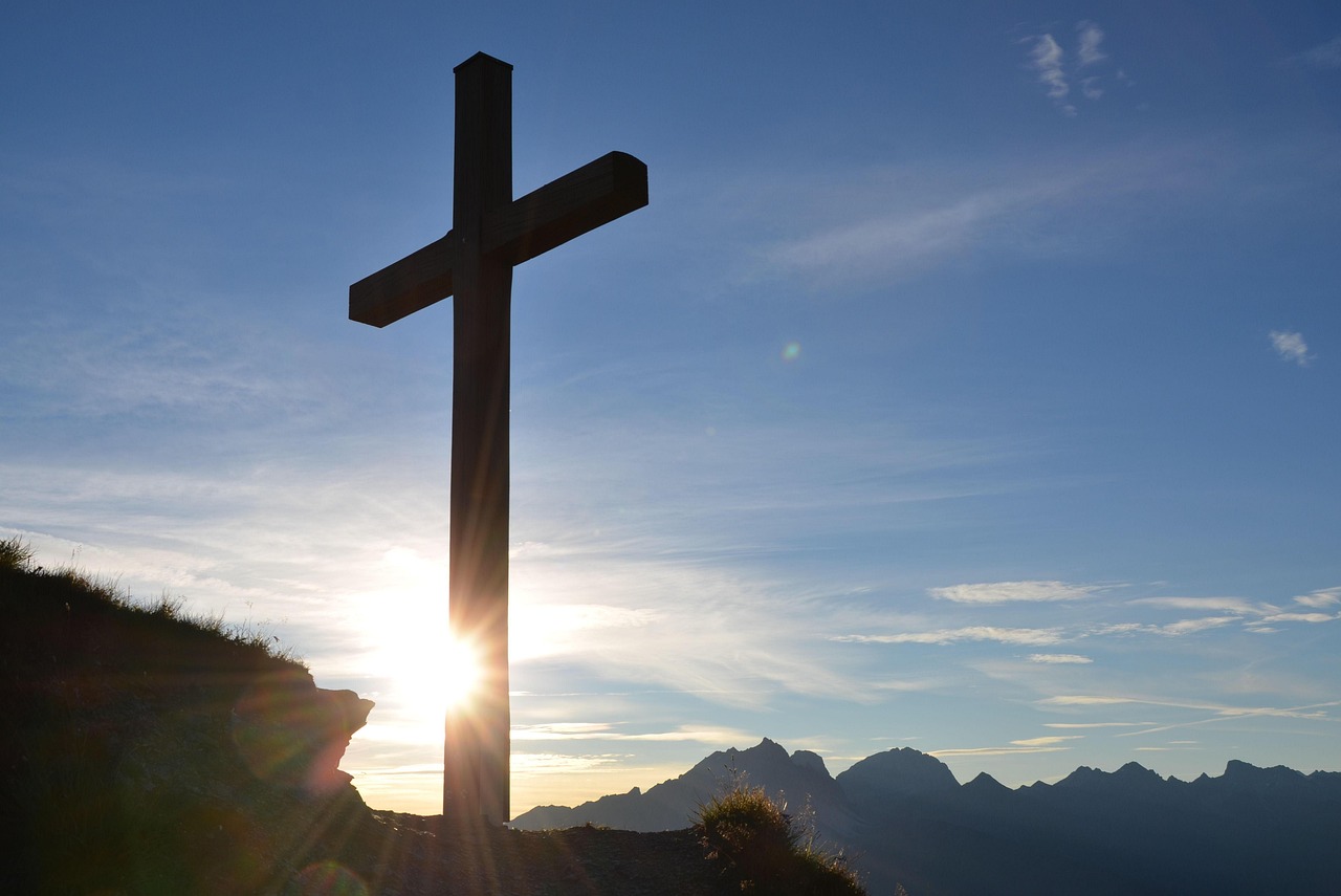 cross-5001114_1280