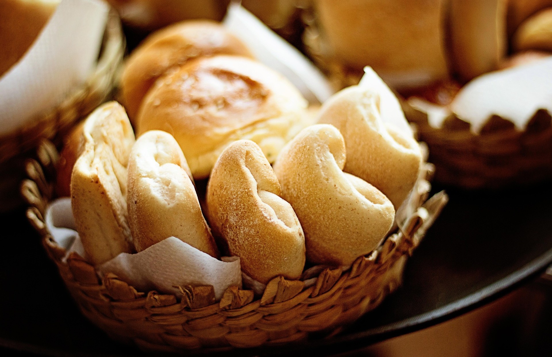 dompixabay-baked-2313462_1920